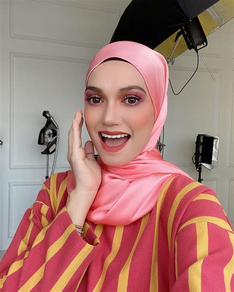 Dilihat Ke Pejabat Agama, Puteri Sarah 'Unfollow' Syamsul Yusof Di Instagram