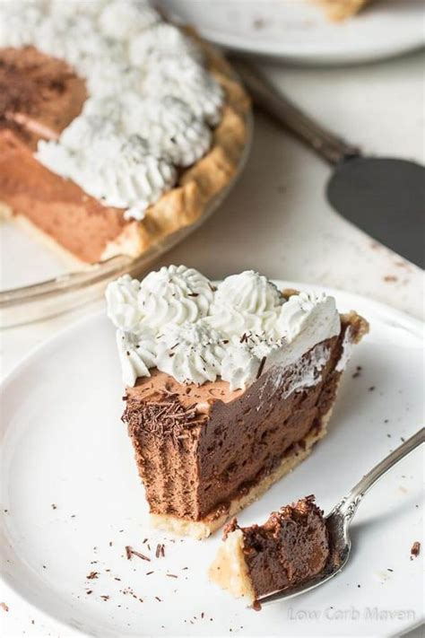 This chocolate coconut cream pie recipe has been enjoyed for thanksgiving pies, holiday desserts, summer bbq, fun potluck dinners, national pi one great thing about this chocolate coconut cream pie recipe is that is it really easy to adjust it to be completely dairy free! Sugar Free Chocolate Pie (French Silk Pie) | Low Carb Maven