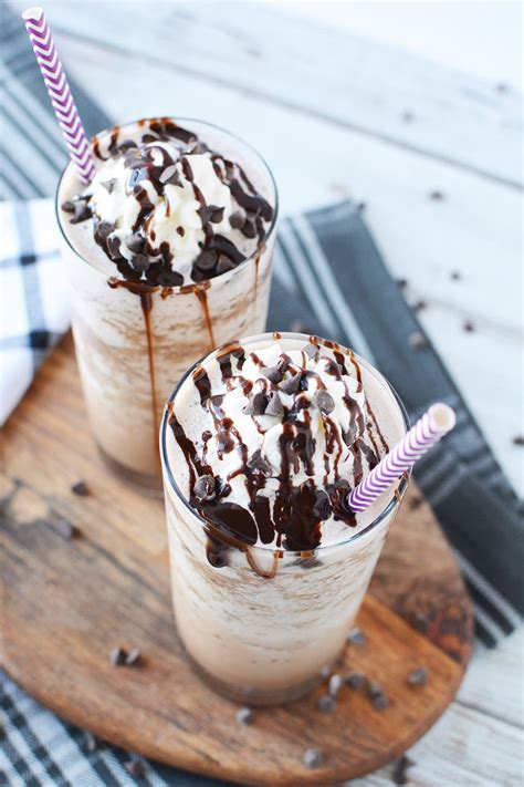 Homemade Mocha Frappuccino Recipe With Chips And Syrup Yum