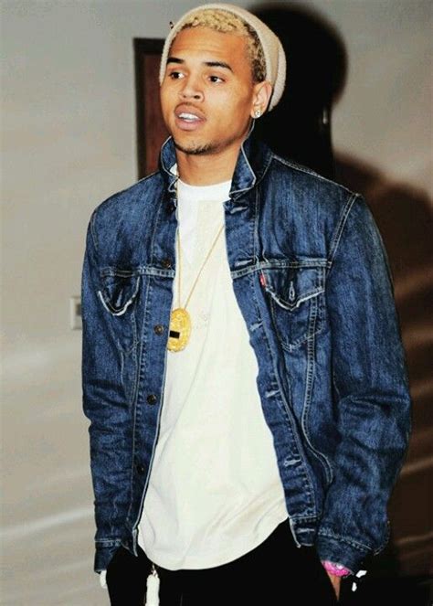 Many fans have compared the hair to new york rapper tekashi 6ix9ine's. Didnt really like his blonde hair..but looks nice here ...