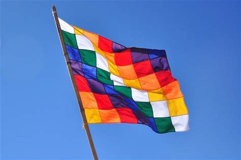 Wiphala Historia Y Significado De La Bandera Multicolor