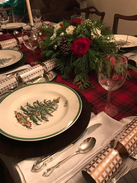 There are 203 spode tablescape for sale on etsy, and they cost 51,01 $ on average. Spode Christmas tree pattern | Spode christmas tree, Spode ...
