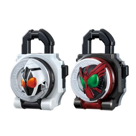 Tvtokusatsuindo.com merupakan situs tempat download dan nonton streaming tokusatsuindo kamen rider, ultraman, power ranger dan super sentai. Kamen Rider Gaim DX Fourze & OOO Lock Seed Set Bandai-TOYG