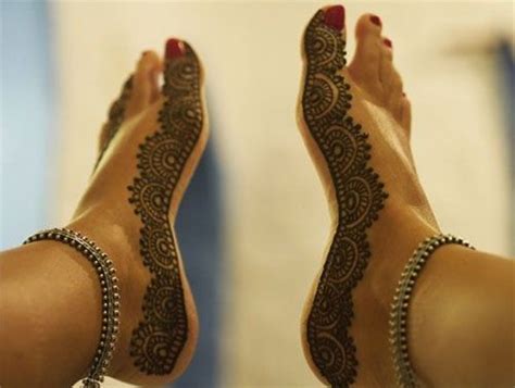25 Fabulous Foot Mehndi Designs For Your Next Event Folder