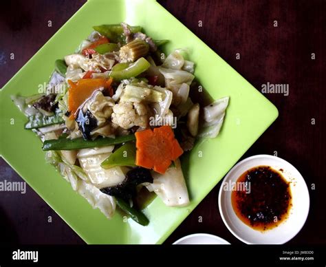 Photo Of An Asian Mixed Vegetable Food Called Chop Suey Stock Photo Alamy
