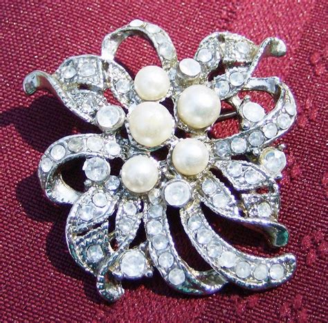 Vintage Rhinestone Brooch Gorgeous Faux Pearls And Rhinestones By