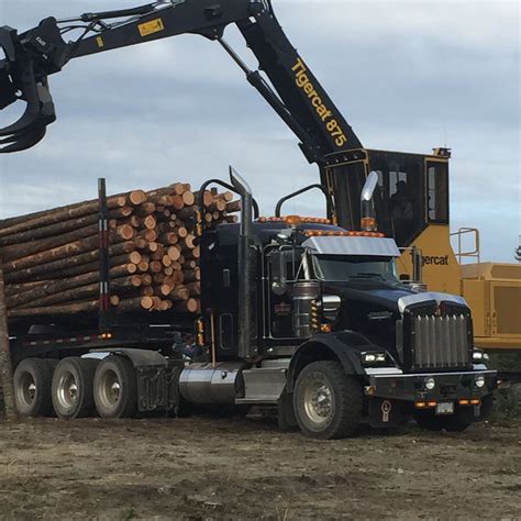 Kenworth On Logs Big Rig Trucks Kenworth Trucks Forestry Equipment