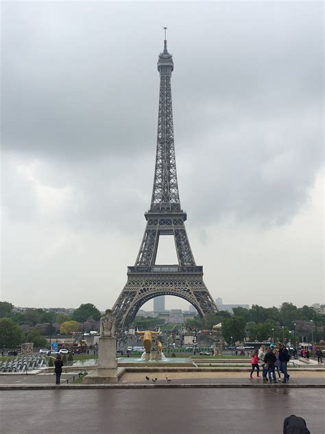 Even On A Rainy Day Eiffel Tower Is Gorgeous Eurotrip Rainy Days