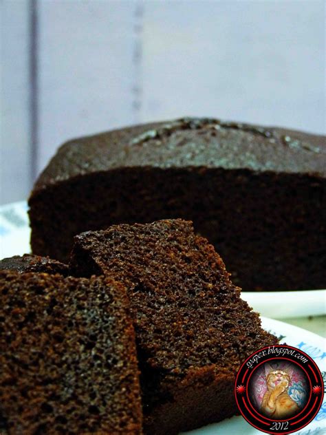 Biasanya kalau kek coklat moist, ianya dikukus sahaja. syapex kitchen: Kek Coklat  Versi Bakar 