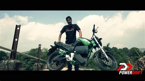 Several people on bikes have been killed in my town the last few years and i keep seeing near death experience stories on here! These Guys Dropped Out Of Engineering, Built An Electric ...