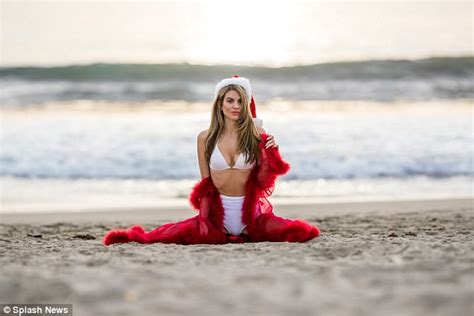 Rachel Mccord Goes Topless During Sexy Santa Themed Shoot Express Digest