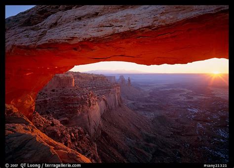 Picturephoto Sunrise Through Mesa Arch Island In The Sky