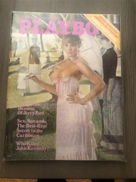 PLAYBOY MAGAZINE MAY 1976 Patricia McCain Playmate Barbara Parkins