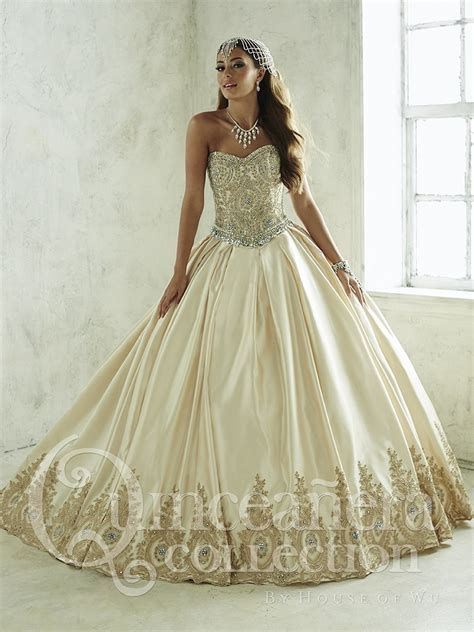 2018 Cheap Quinceanera Dresses Ball Gown Satin Crystals Beaded Fluffy Champagne Detachable Gowns