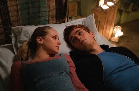 Riverdale Season 5 Trailer Suggests Veronica Finds Out About Betty And Archies Kiss