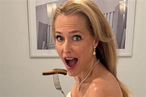 Gillian Anderson Shares BTS Photos Of Vagina Dress At Golden Globes