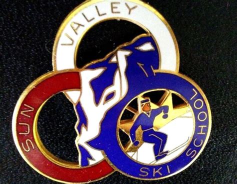 Large Sun Valley Ski School Idaho Enamel Inlaid Skiing Ski Brooch Badge