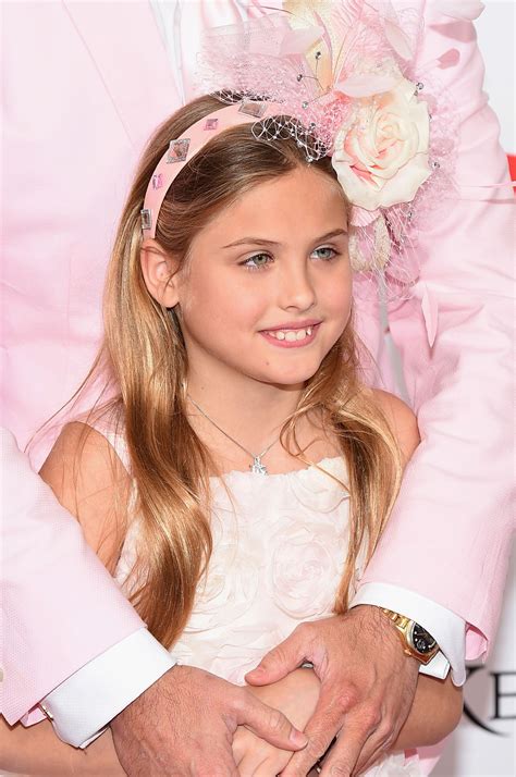 Anna Nicole Smith S Daughter Dannielynn Looks All Grown Up At The