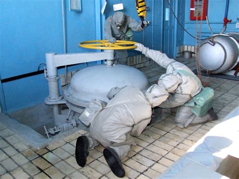 Why Hazcom Training Is Essential For Working With Cleaning Solvents