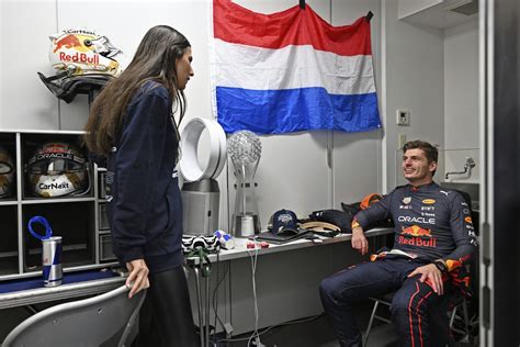 Door de lens van Peter: De knuffel van Kelly en het hokje van de