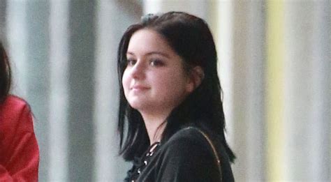 Ariel Winter Gives A Shout Out To Fake Friends On Twitter Ariel