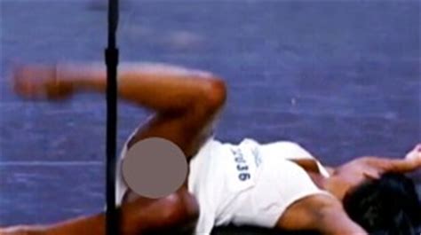 Erykah Badu S Window Seat Video Draws Controversy Video ABC News