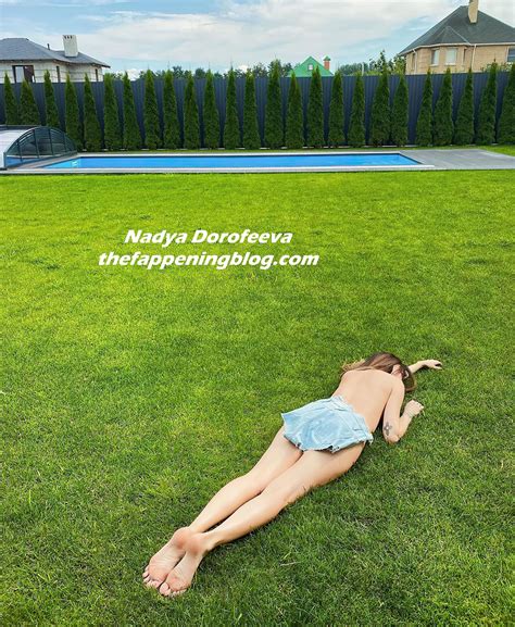 Nadya Dorofeeva Topless Photos Thefappening