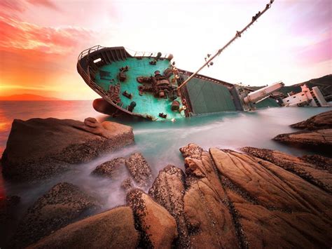 Shipwreck Wallpapers Top Free Shipwreck Backgrounds Wallpaperaccess