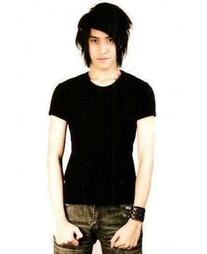 Download widy vierra terlalu cinta mp3 song now! Gaya Rambut Kevin Aprilio (Vierra Band) Terbaru 2015 ...