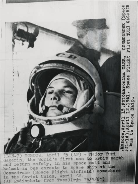 yuri gagarin first human in space and to orbit the earth vostok 1 april 12 1961 in flight