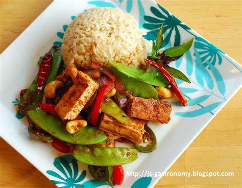 Js Gastronomy Spicy Thai Basil Stir Fry With Tofu And Cashews