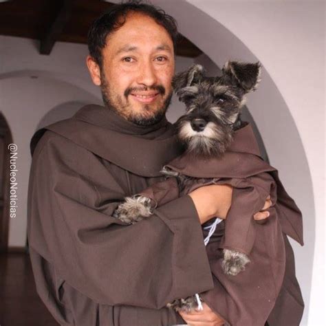 ‘fray Bigotón El Perro Que Vive En Un Monasterio En Bolivia Fotos