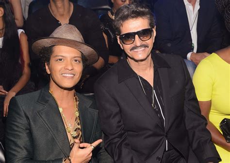 Far Nams Bruno Mars Girlfriend 2010 A Look At Bruno Mars Style And A