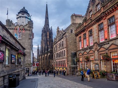 Edinburgh Royal Mile Inspiring Travel Scotland Scotland Tours