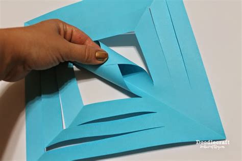 Making a paper snowflake can be a fun craft for children or adults. Doodlecraft: Deck the Halls with Paper! 3D Snowflakes and Paper chains!