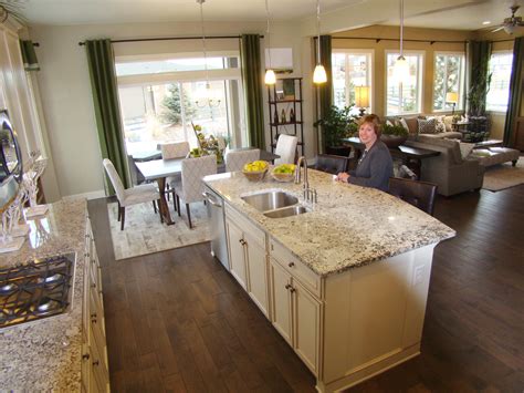 Taylor Morrison Model Homes Of The Year Holds A Tour Of Homes