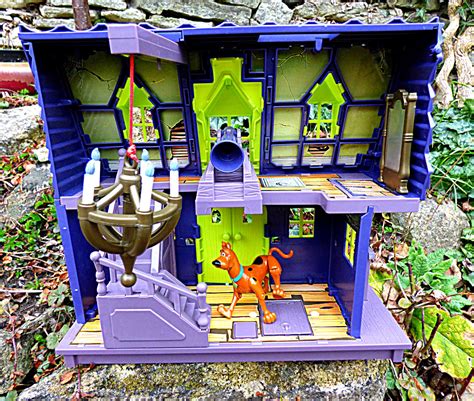 Chez Maximka Scooby Doo Mystery Mansion Playset