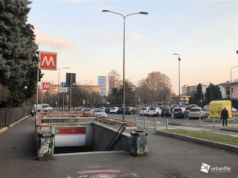 Milano Trasporti Le Stazioni Della Metropolitana Riconoscibili Dalla