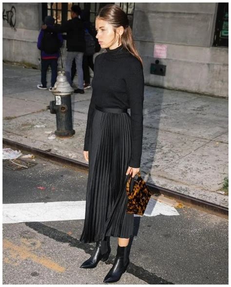 Black Midi Skirt Outfit Black Pleated Skirt Street Fashion Black On