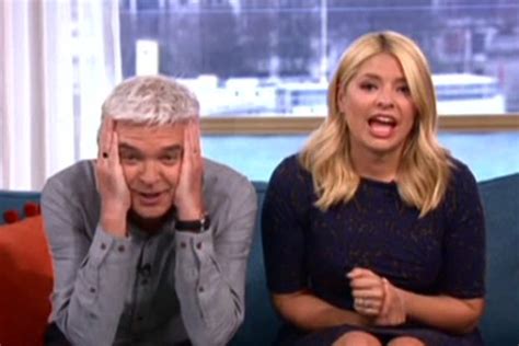 World S Most Identical Twins Admit To Sharing Boyfriend On This Morning