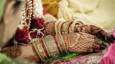 jhansi dulhan refused to went sasural after dulha suffered stroke during vidai बैंड बजा बारात