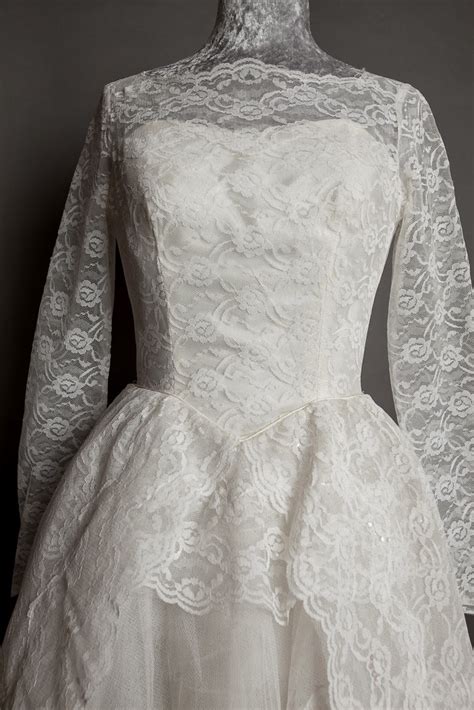 Hvb 1950s Vintage Lace Wedding Dresses17 Heavenly Vintage