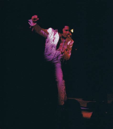 Pin On Elvis 1971 Concerts