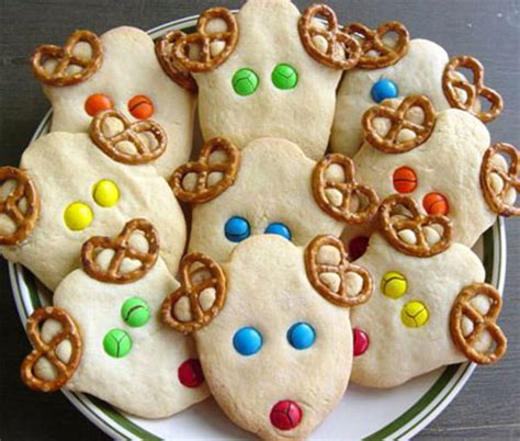 Make a christmas tree cookie, snowman cookie, and more. Reindeer Christmas Cookies (Photo: Lushlee.com)