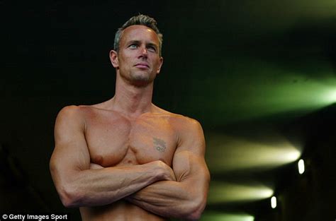 Ex Olympic Swimmer Mark Foster Comes Out As Gay Daily Mail Online