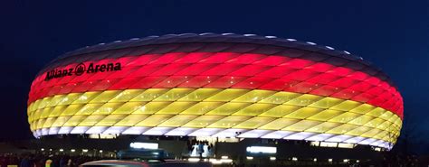 Allianz Arena : Connected Philips LED-verlichting voor de Allianz Arena  / The allianz arena 