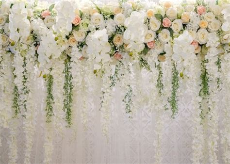 Hanging Vertical Flower Vine White Roses Flower Wall Wedding Backdrops