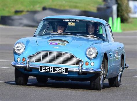 Sorry to anyone who spent a long time shopping for valentine's day gifts because this picture of meghan markle and prince harry expecting baby number two is the best one anyone will ever receive 😭❤. Prince Harry races classic cars with injured servicemen ...