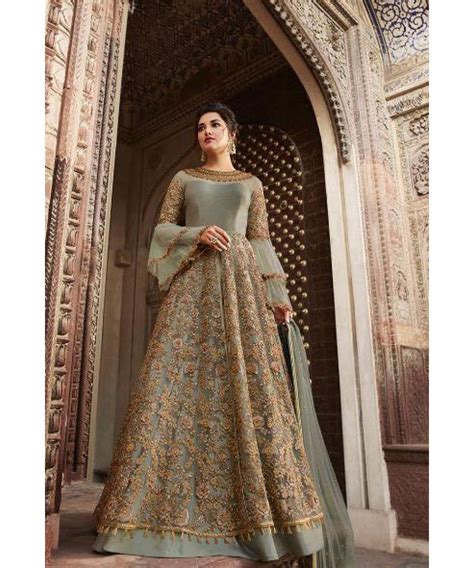 Be the first to review party wear anarkali gown cancel reply. Partywear Gown in 2020 | Party wear gowns online, Gowns ...