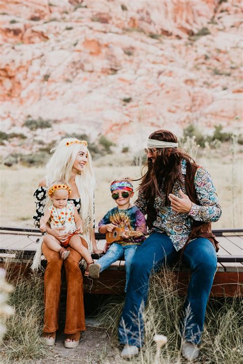 Shop our group outfit ideas and couples costumes today and make tonight one you won't forget. DIY Hippie Costume Ideas for Halloween | Outfits & Outings